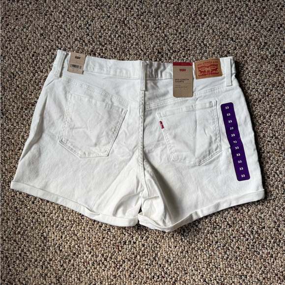 Levi's Women's White Jean Shorts - Picture 2 of 3